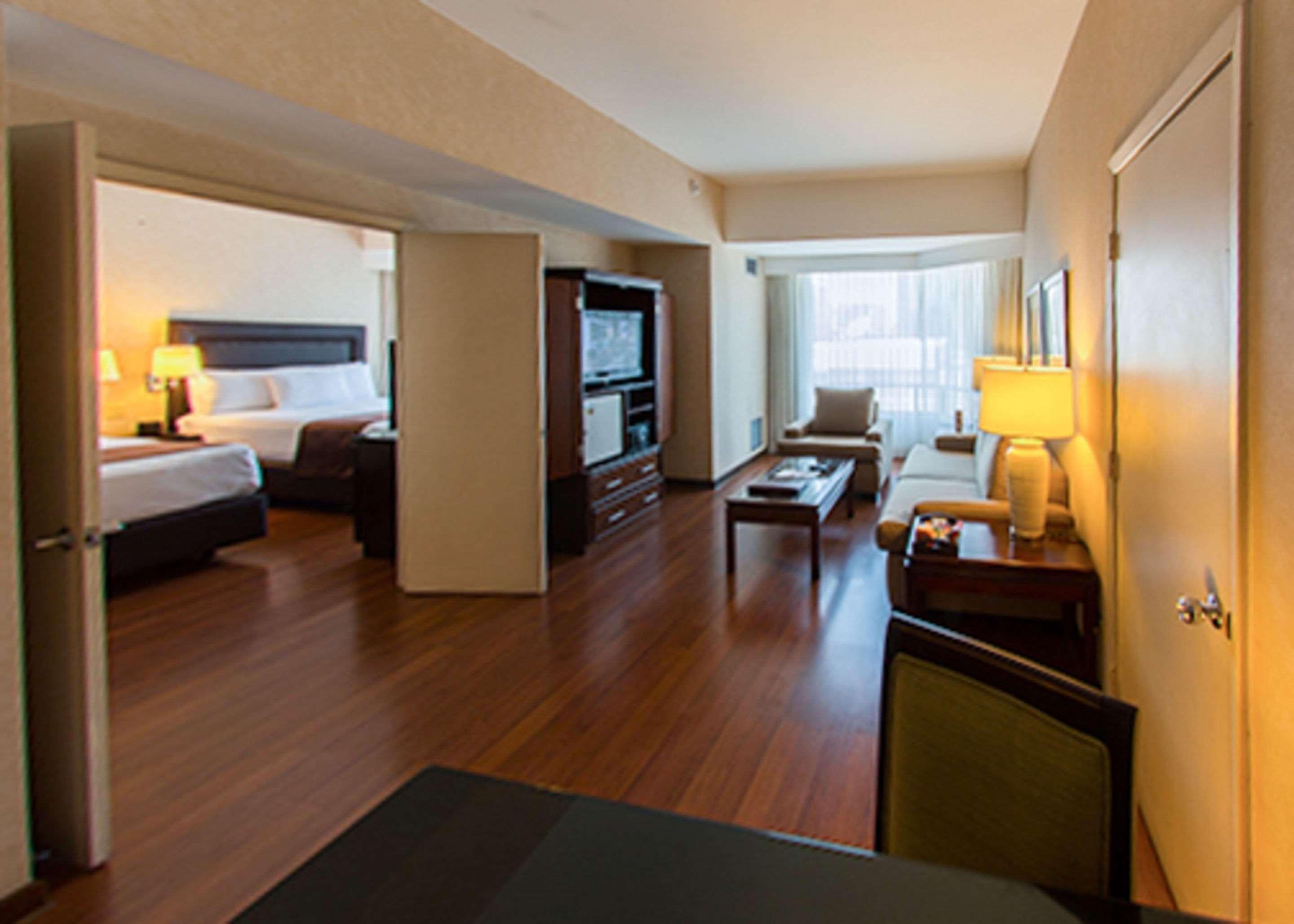 แคลเรียน สวีท กัวเตมาลา ซิตี้ Hotel Guatemala City ภายนอก รูปภาพ A typical suite at the Residence Inn